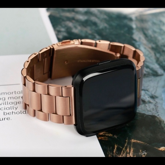 Laly’s Loves Jewelry - NWT Rose Gold Apple Watch Sz 38/40 mm band